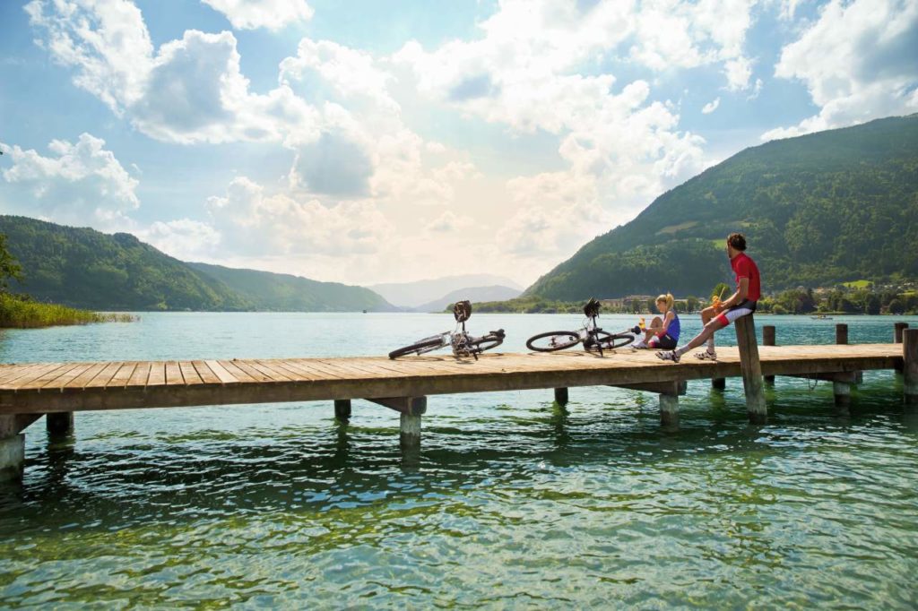 Pause auf einem Steg am Ossiacher See