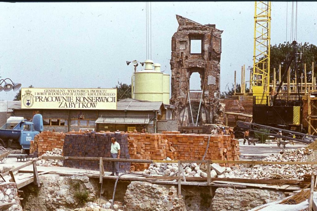 Anfänge Wiederaufbau Königsschloss Warschau 1971