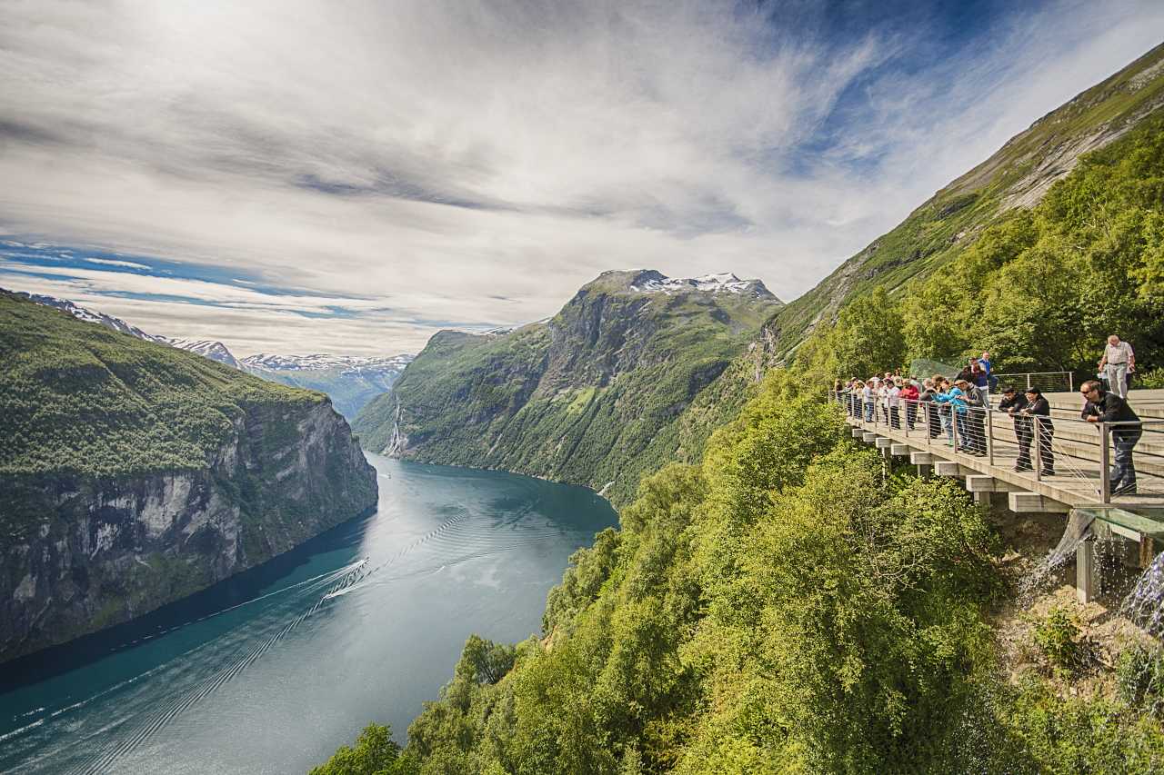 Aussichtsplattform am Geiranger Fjord