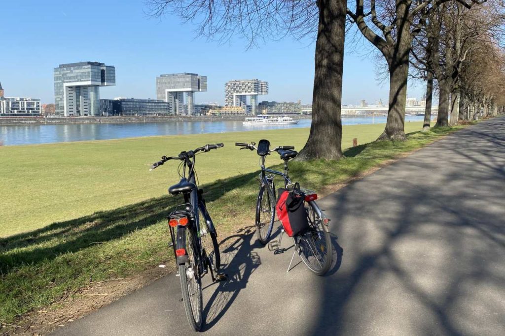 Köln Poller Wiesen und Kranhäuser