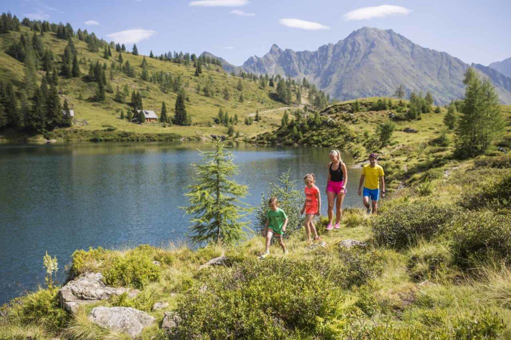 Familienwanderung am Wirpitschsee in Weißpriach