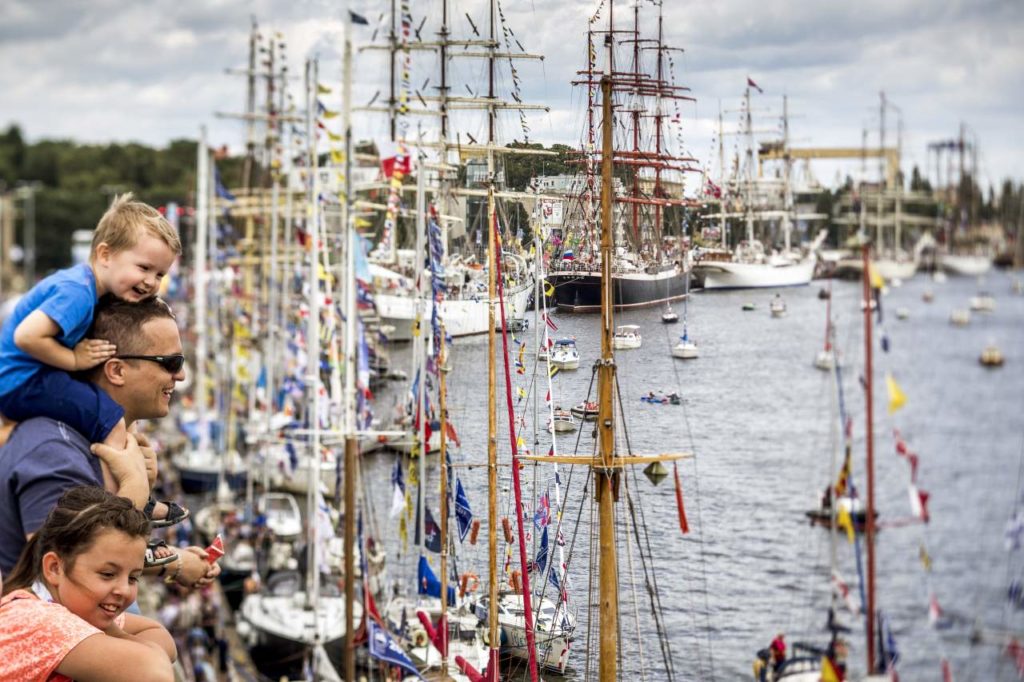 Segelschiffe im Hafen von Stettin