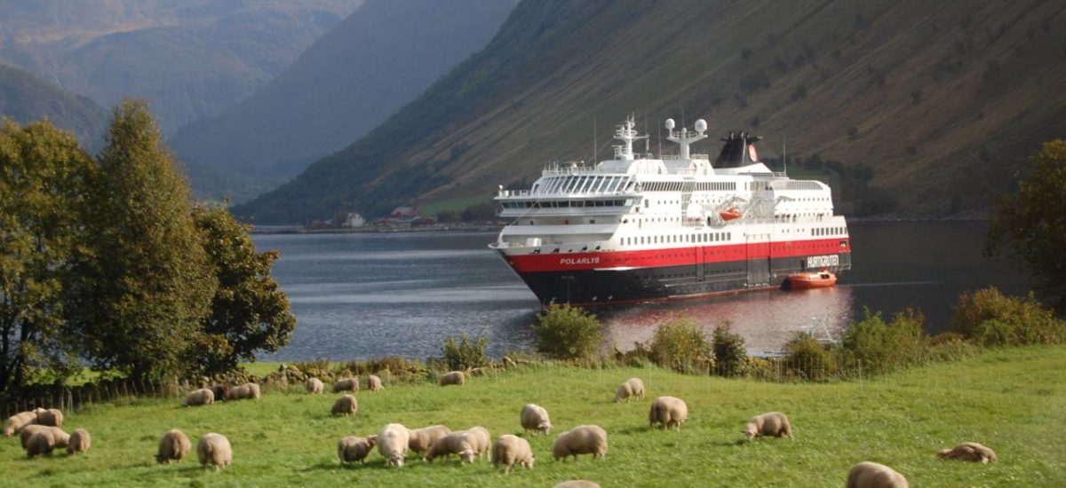 MS Polarlys im Norangsfjord