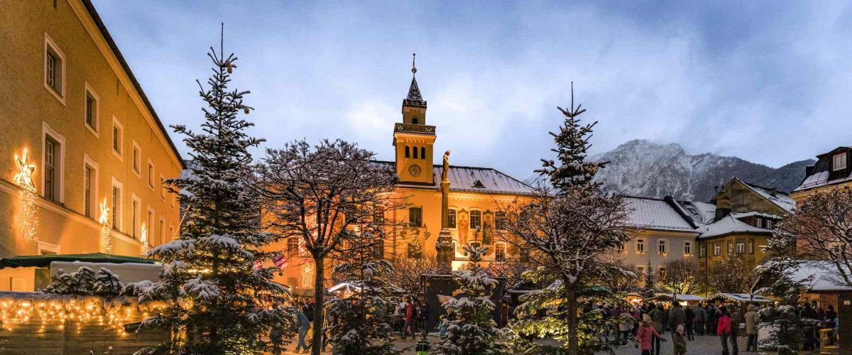 Tannen Rathausplatz Bad Reichenhall Christkindlmarkt